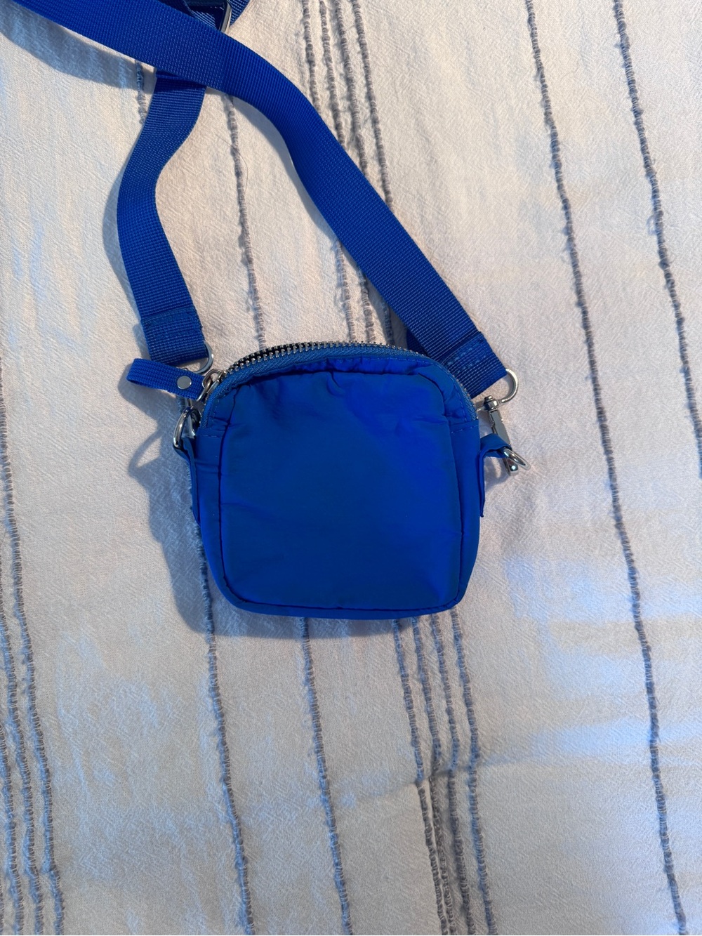 Urban outfitters mini crossbody - Picture 2 of 3